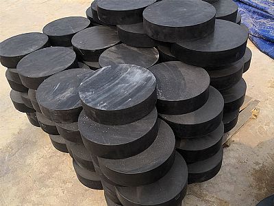 中方县板式橡胶支座由若干层橡胶片与薄钢板经加压硫化